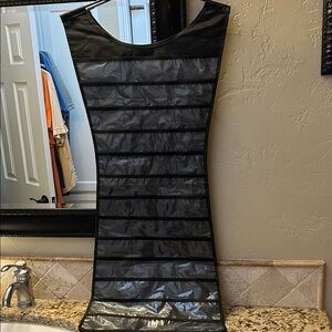 Umbra Black and Clear Jewelry Organizer